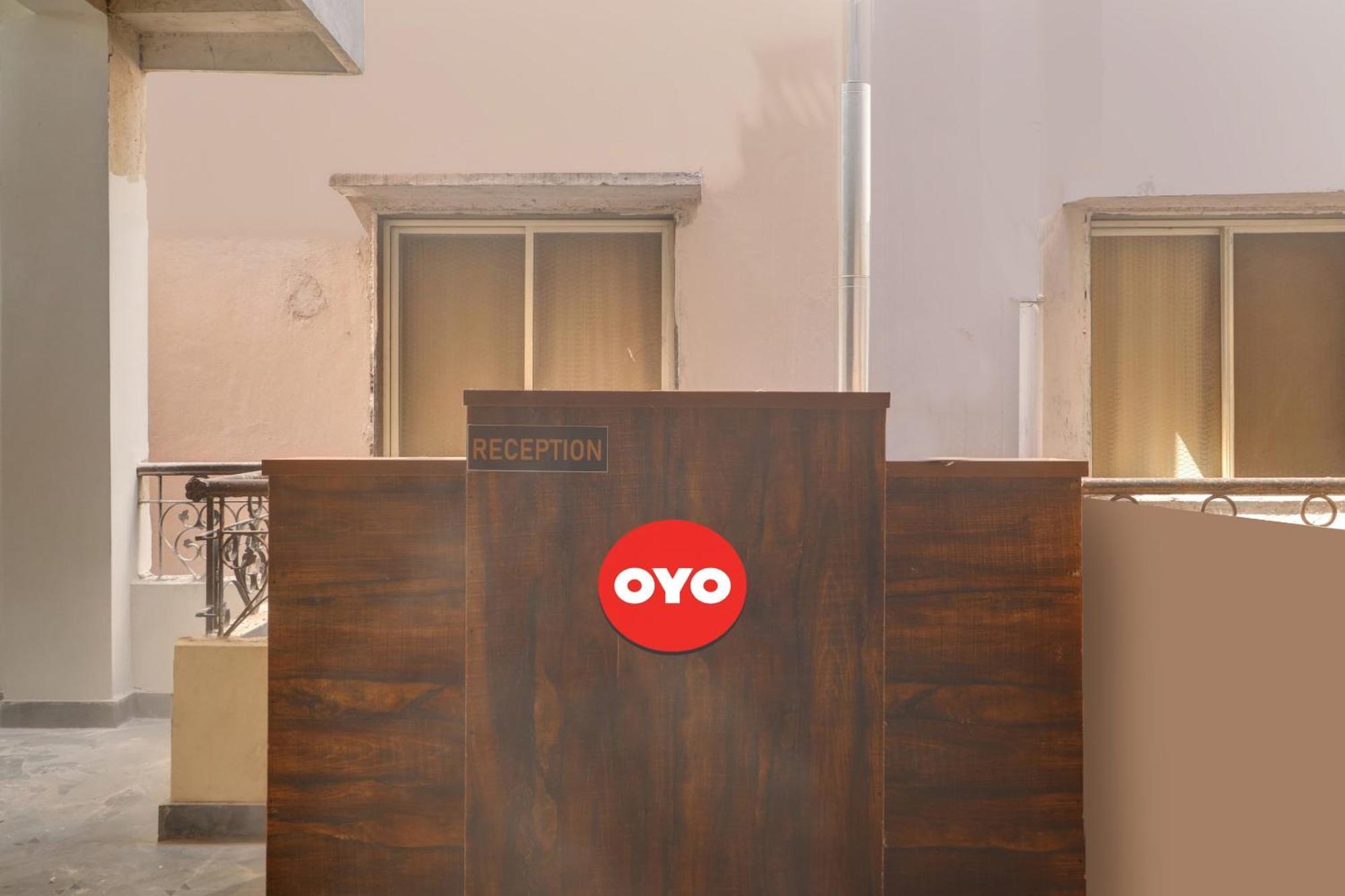 Hotel O R Square Inn Hyderabad Eksteriør billede